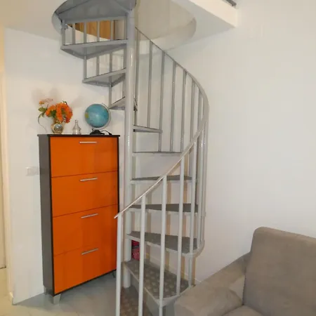 House Sasanelli